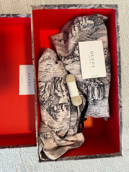 Gucci Suede Pattern Sneakers Women's Size 7-7.5 - Picture 2 of 8